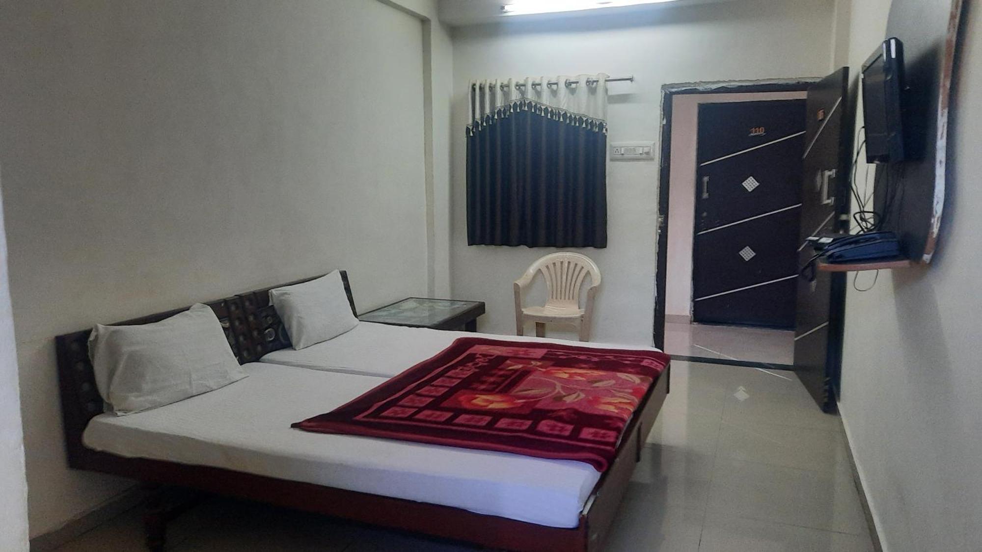 Hotel Rajtilak Guest House Vadali Exterior foto